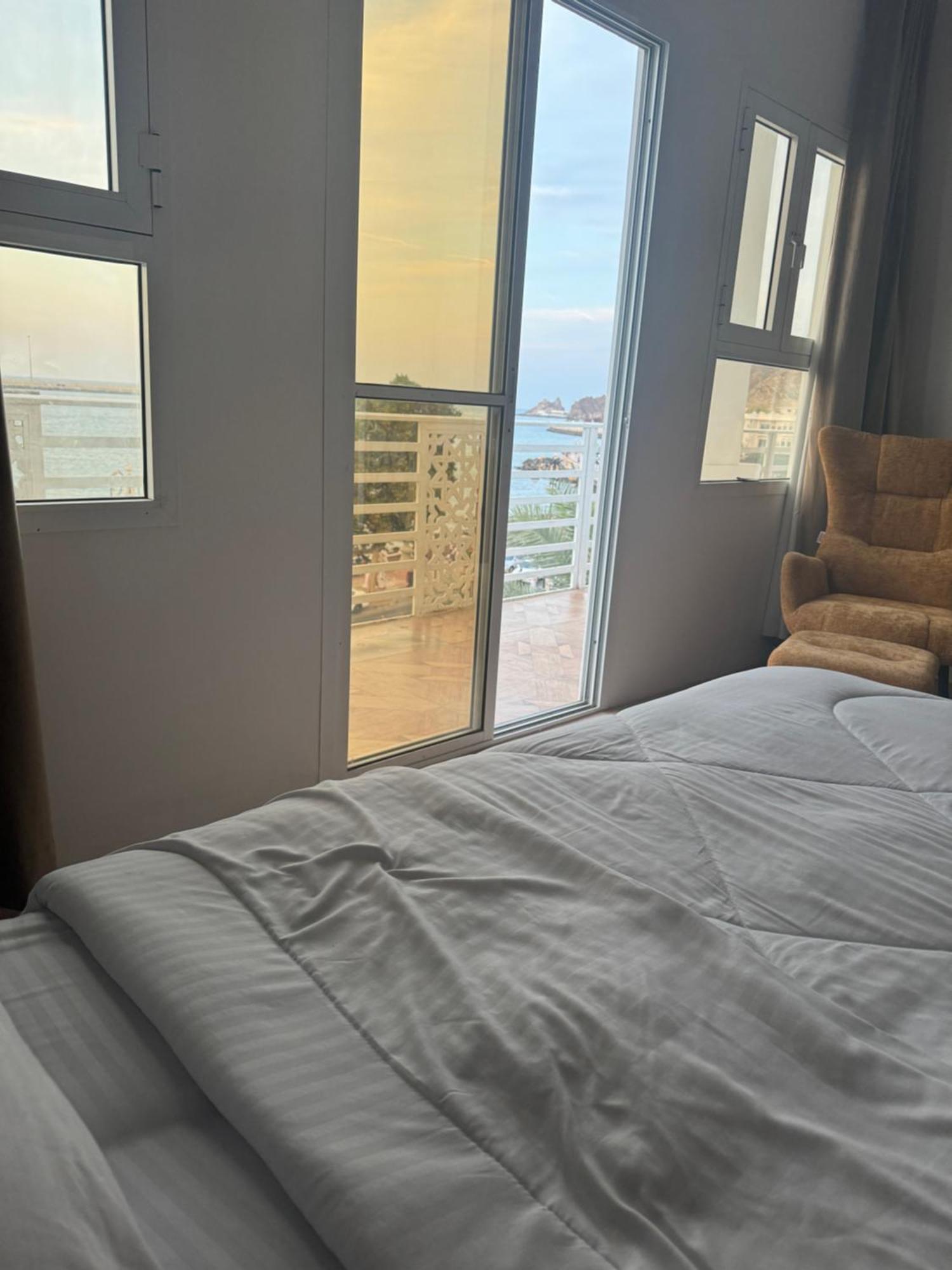 شقة Muttrah Souq And Sea View مسقط المظهر الخارجي الصورة
